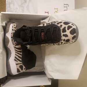Air Jordan 11 Retro Animal Instinct (W), Sz 5 Black/Red-Sail-White AR0715-010